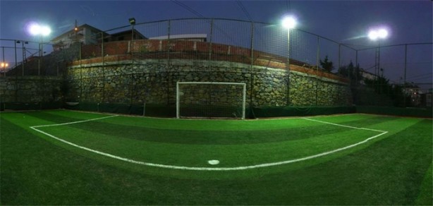 Foto - Halı sahada maç yapanlar dikkat!