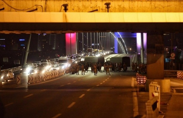  Halk darbe girişimini böyle yorumladı