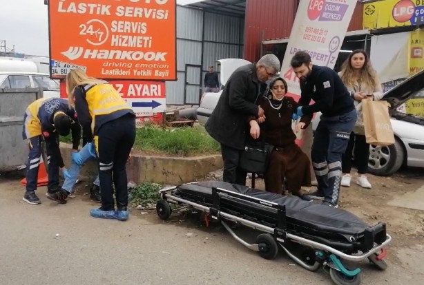 Foto - Halk otobüsü tıra çarptı: Yaralılar var