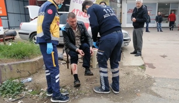 Foto - Halk otobüsü tıra çarptı: Yaralılar var