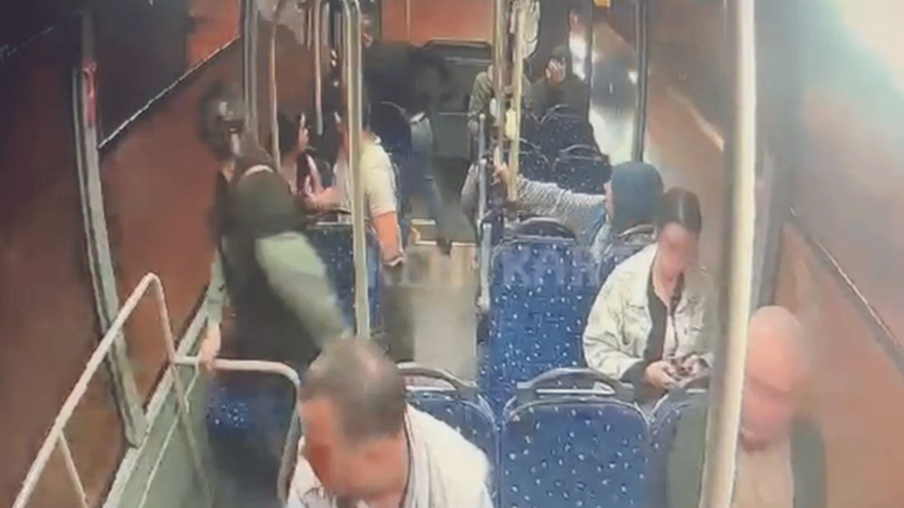 Foto - Halk otobüsünde vahşet! Yolcuların gözü önünde öldürdü