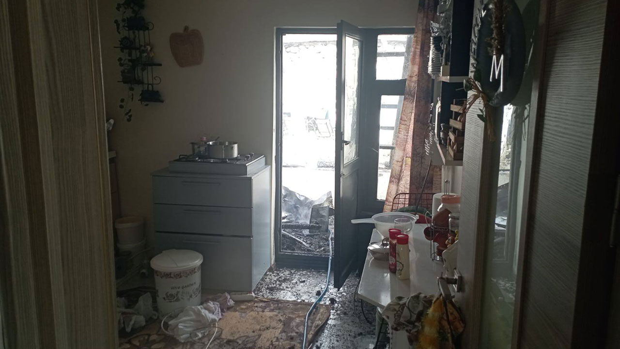 Foto - Halk sokağa döküldü! Erzurum'da hareketli saatler