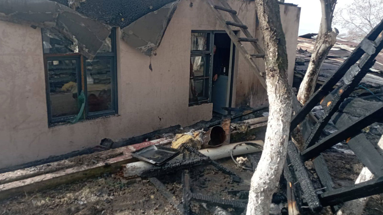 Foto - Halk sokağa döküldü! Erzurum'da hareketli saatler