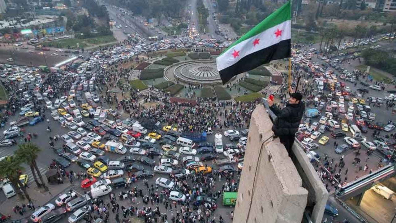 Halk sokaklara dökülmüştü: Türkiye'den flaş Suriye açıklaması