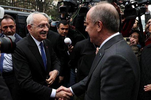 Foto - Halk TV'de Gülnaz Şırınga sonrası Korkmaz Tavukçu vakası! Gerçek olmayan istifa mektubunu okuyup "Memleket'te Kılıçdaroğlu istifası" başlığını attılar.