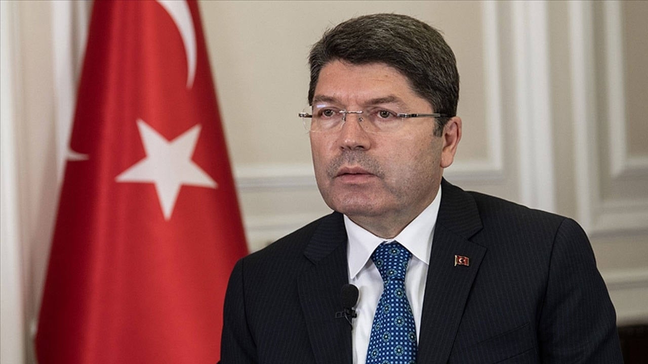 Foto - Halk TV’de skandal! Adalet Bakanı konuşurken yayını bakın neden apar topar kestiler?