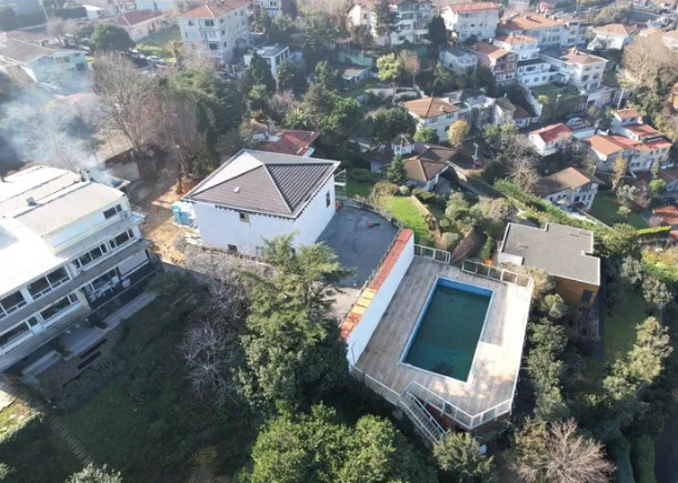 Foto - Halk TV'nin patronu Cafer Mahiroğlu kanun tanımıyor! Kaçak büyüyor İBB seyrediyor