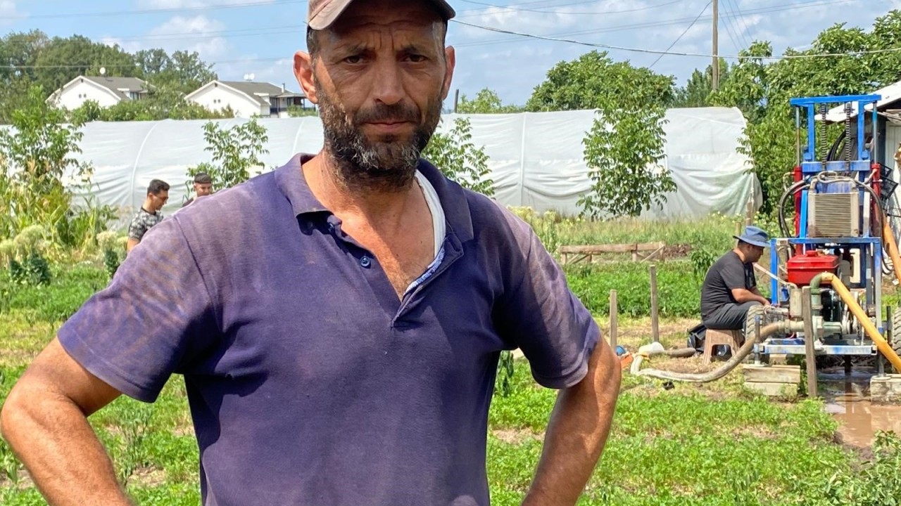 Foto - Halk 'yağmurun yağması bombayla engelleniyor' diyerek ayağa kalktı: Dua sırasında o şok ses duyuldu