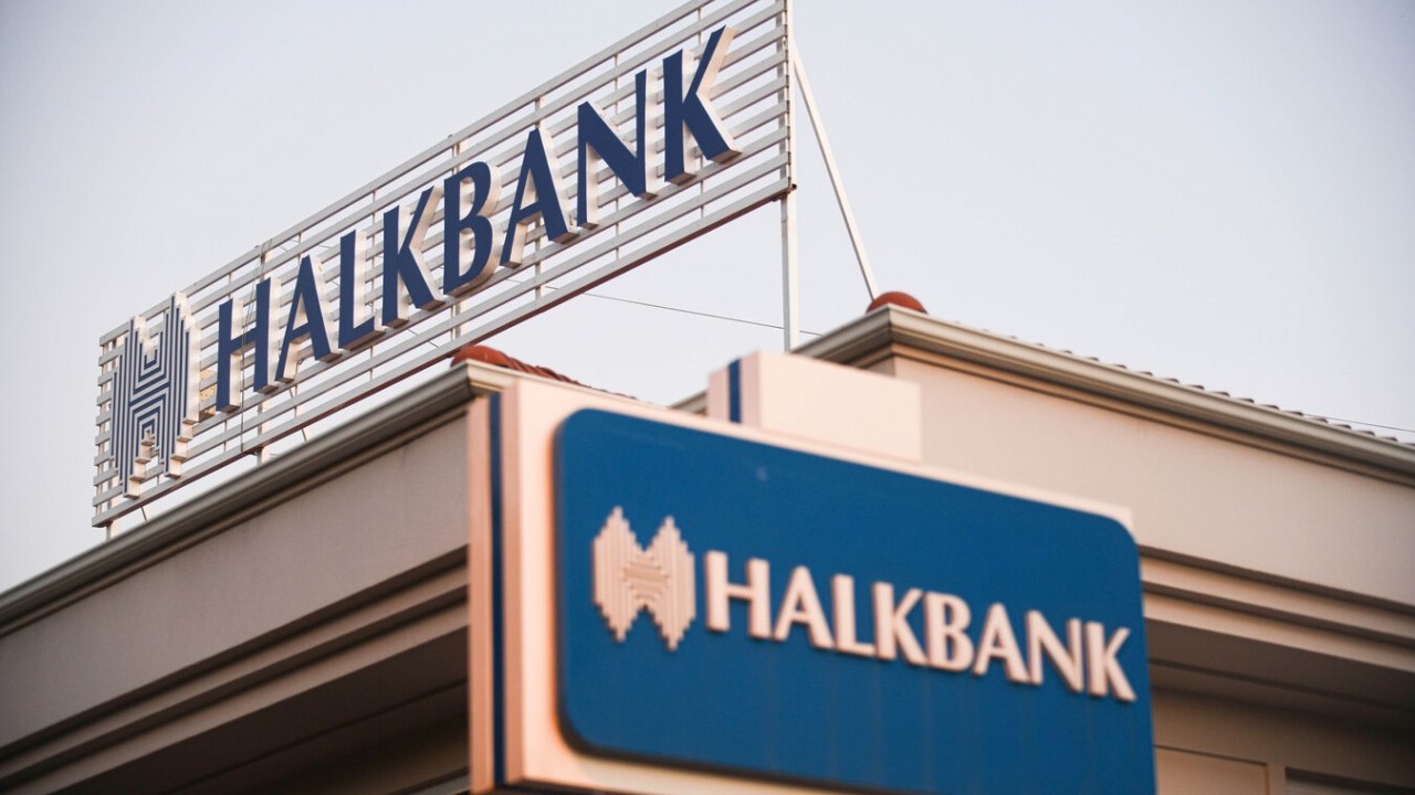 Foto - Halkbank'tan Sözcü'nün haberine sert tepki: Tüm hukuki yollara başvuracağız