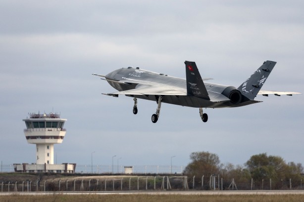 Foto - Haluk Bayraktar, Baykar'ın yeni bombasını duyurdu! 300 milyon dolar yatırıp yapacağız