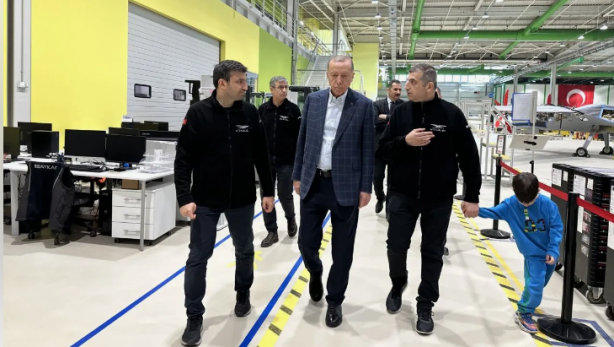 Foto - Haluk Bayraktar gece yarısı her şeyi deşifre etti! Duyan şok olacak: Arkasında onun adamları var