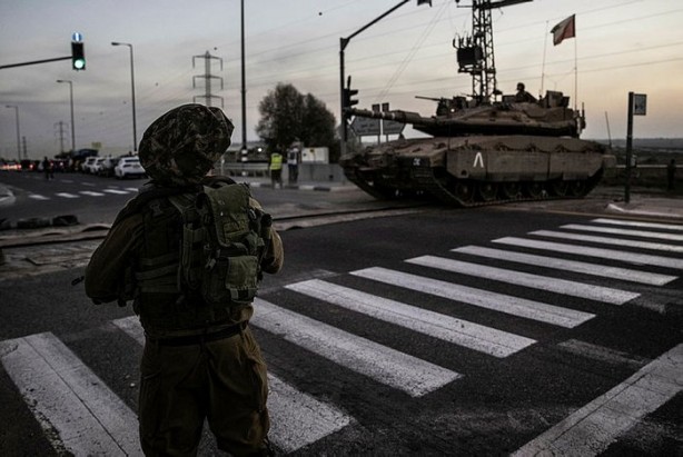 Foto - Hamas duyurdu! İsrail'in Gazze'ye kara saldırısını püskürttük