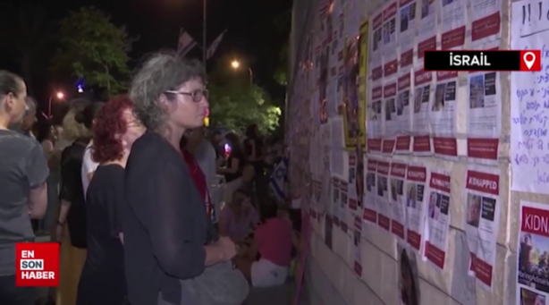 Foto - Hamas'ın esir aldığı İsrailli sivillerin aileleri Netanyahu'nun istifasını istedi