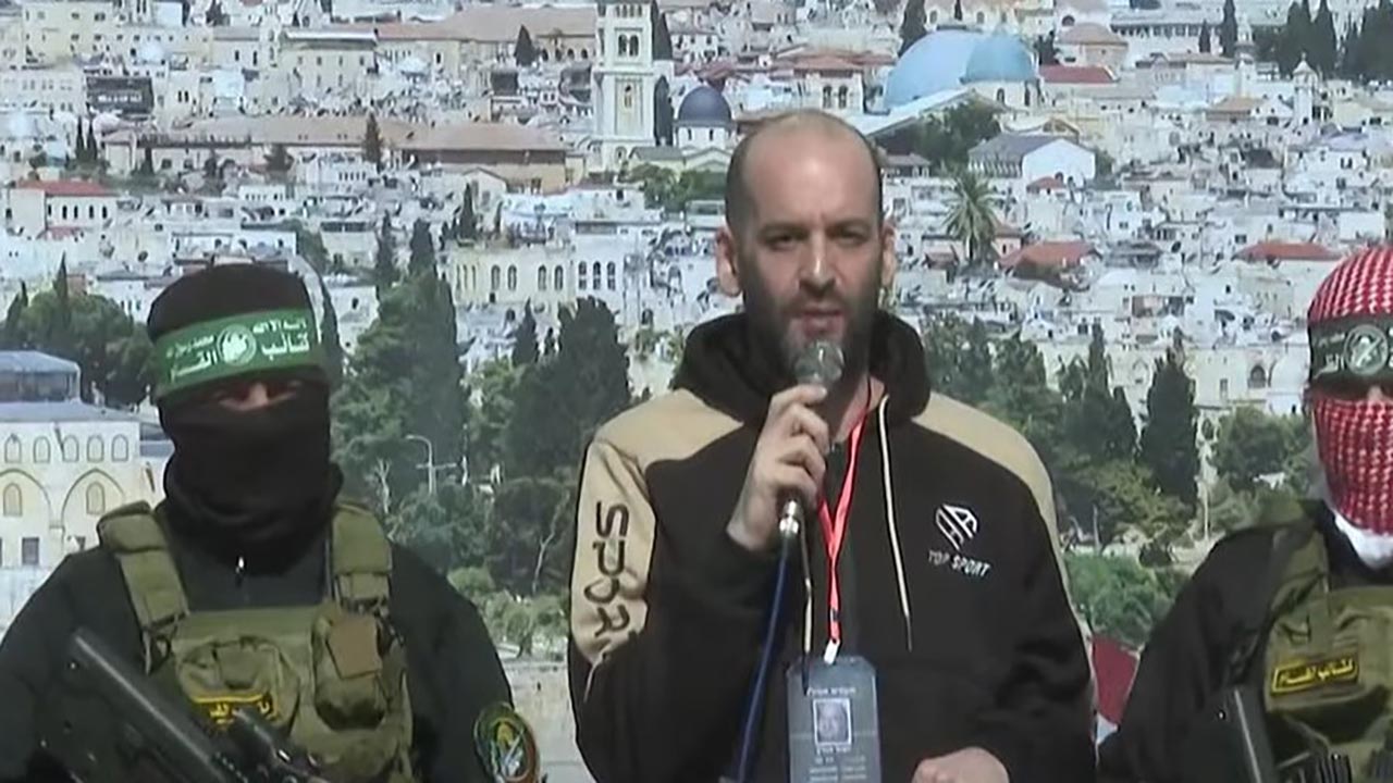 Foto - Hamas'tan flaş adım: 3 İsrailli esir Kızılhaç’a teslim edildi