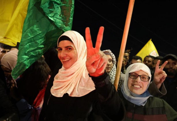 Foto - Hamas’tan flaş paylaşım! Rehine takasından çarpıcı anlar