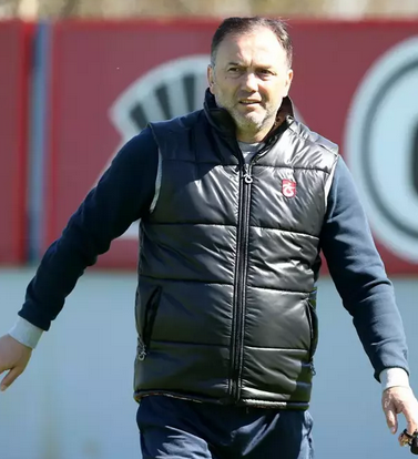 Foto - Hami Mandıralı milli futbolcuya ateş püskürdü! Tepkiler dinmiyor! Haddini bileceksin haddini…