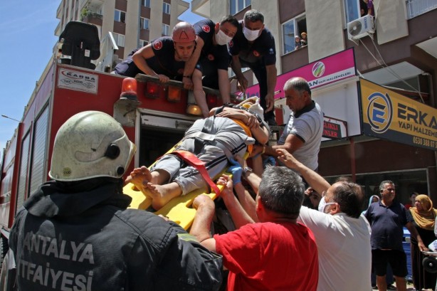 Foto - Hamile kadın cam silerken tentenin üzerine düştü
