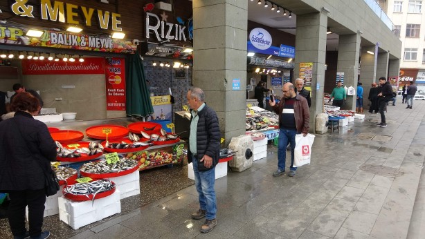 Foto - Hamsi yüzleri güldürdü! Fiyatı yarı yarıya düştü