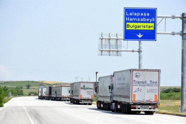 Foto - Hamzabeyli'de TIR kuyruğu, 39 kilometreye ulaştı