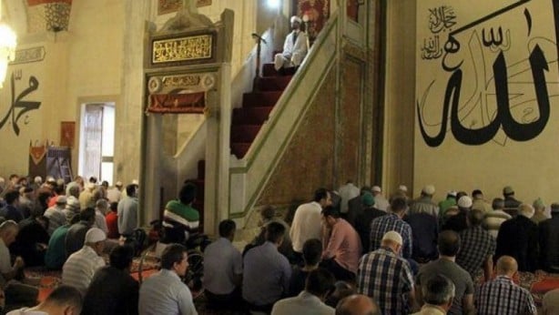 Foto - Hangi durumlarda Cuma namazı kılınmaz? Kadınlara Cuma namazı farz mıdır?