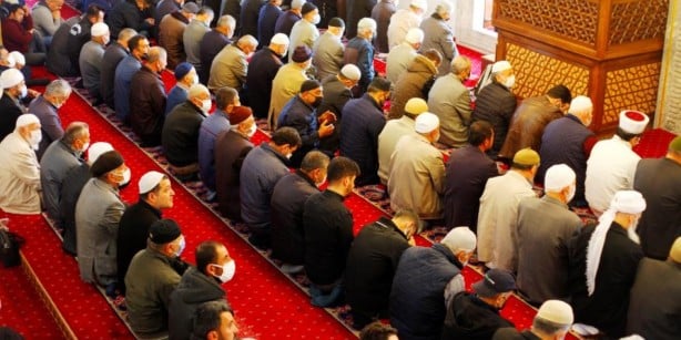Hangi durumlarda Cuma namazı kılınmaz? Kadınlara Cuma namazı farz mıdır?