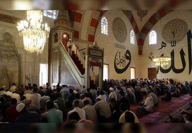 Foto - Hangi durumlarda Cuma namazı kılınmaz? Kadınlara Cuma namazı farz mıdır?