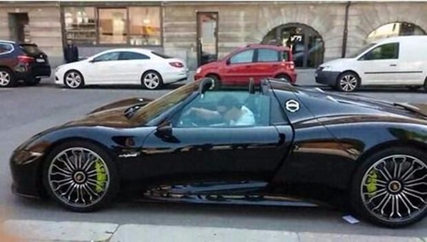 Foto - Hangi futbolcu, hangi otomobili kullanıyor?