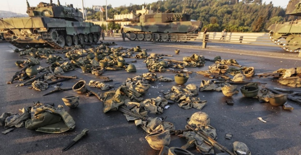 Hangi gazete 15 Temmuz destanını nasıl gördü?