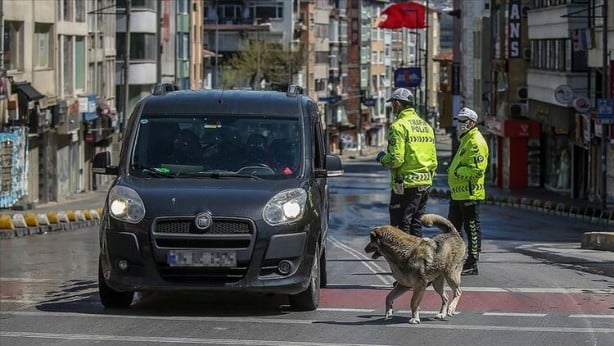 Hangi illerde sokağa çıkma yasağı yok? Hangi illerde sokağa çıkma yasağı var? Cumartesi pazar sokağa çıkma yasağı hangi illerde var?