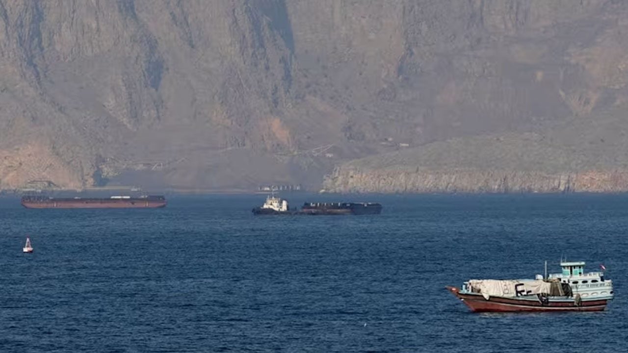 Hangi mühimmatla vurulduğu tespit edilemedi! BAE açıklarında gizemli saldırı