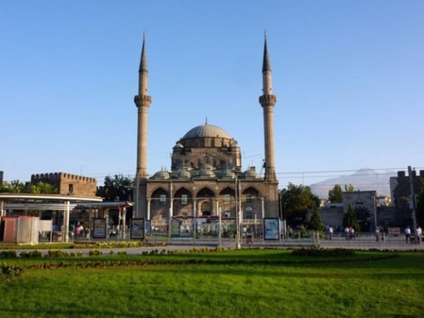 Foto - Hangi şehirde kaç cami var?