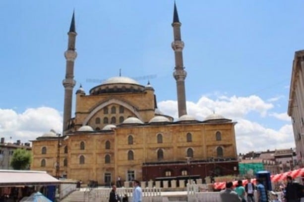 Foto - Hangi şehirde kaç cami var?