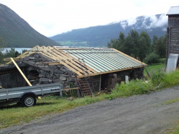 Foto - Harabeye dönen ahırın inanılmaz değişimi