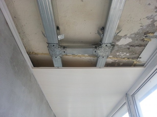 Foto - Harabeye dönmüş balkonun son haline çok şaşıracaksınız!