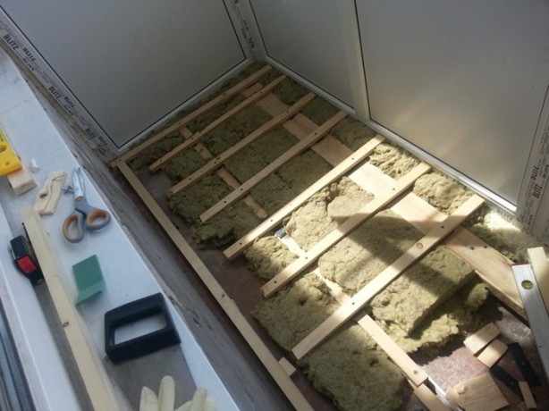 Foto - Harabeye dönmüş balkonun son haline çok şaşıracaksınız!