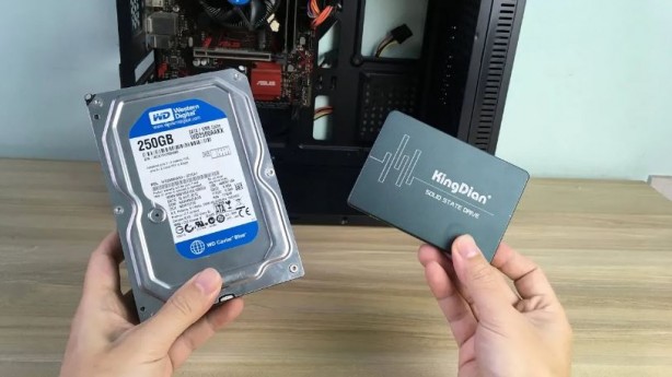 Foto - Hard disk alacaklar bunlara mutlaka dikkat edin