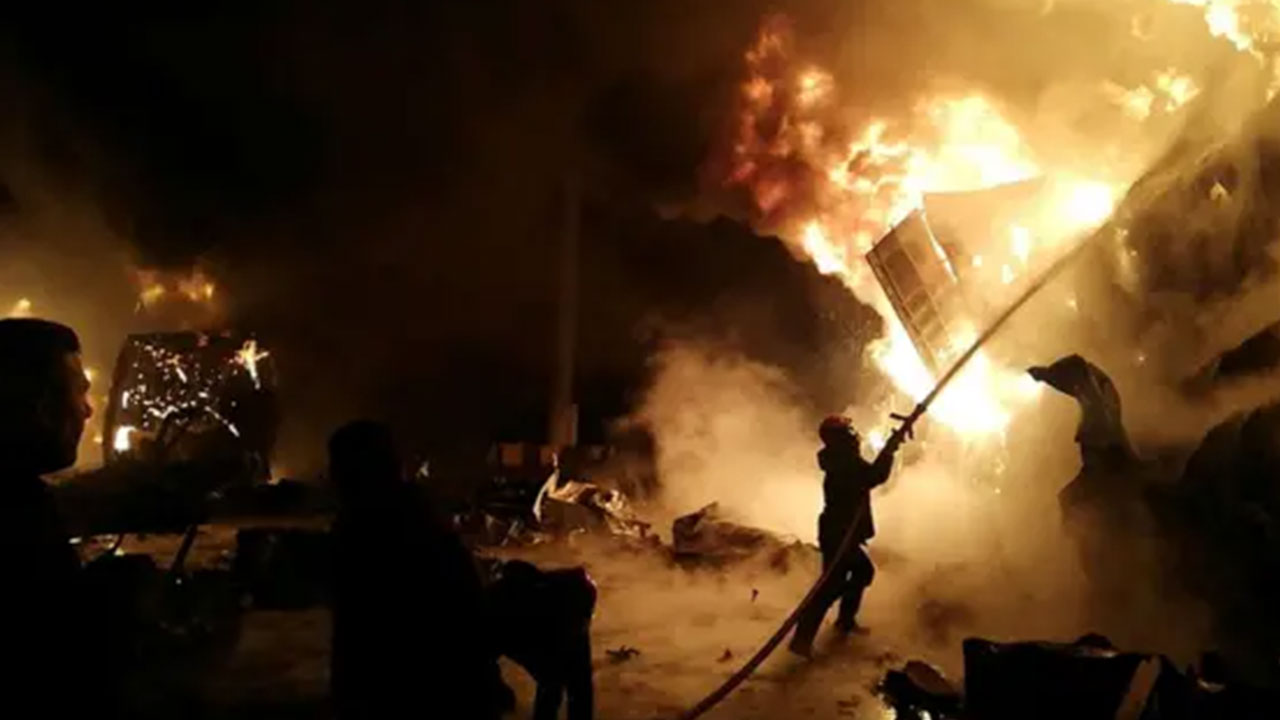 Foto - Hareketli saatler! Suriye vuruldu