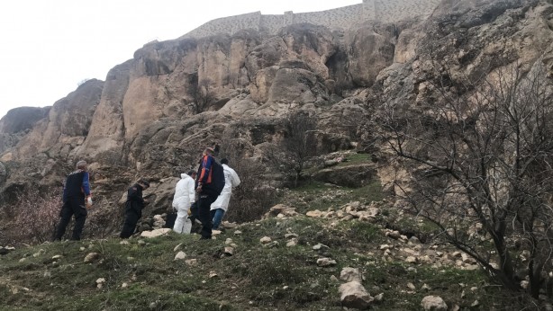 Foto - Harput Kalesi’nde kahreden olay! Genç kız düşerek hayatını kaybetti