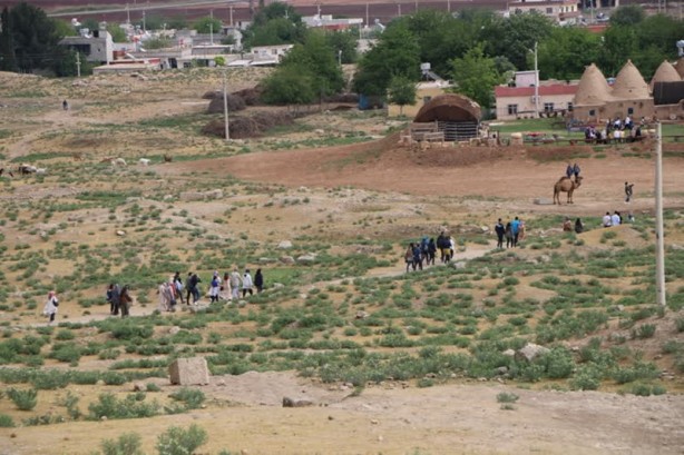 Foto - Harran'da turizm yoğunluğu