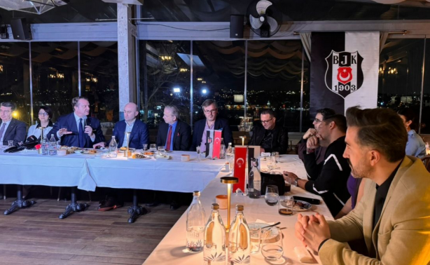 Foto - Hasan Arat: Yönetimler, denetlenebilir hale geldiğinde Türk futbolu kurtulabilir... Tüm Türkiye’ye Semih Kılıçsoy uyarısı!