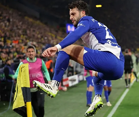 Foto - Hasan Arat'tan taraftara müjde! Dünya devinin yıldızını getiriyor.. Nihayet düğmeye basıldı...