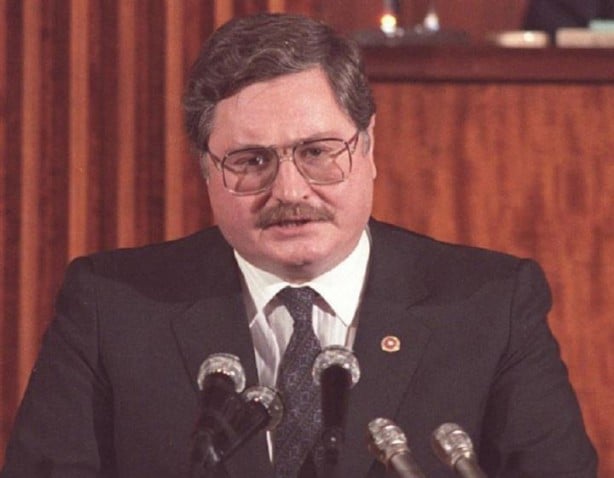Fotoğraflarla Hasan Celal Güzel