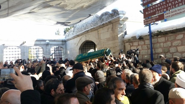 Foto - Hasan Karakaya ağabeyimiz son yolculuğuna uğurlandı