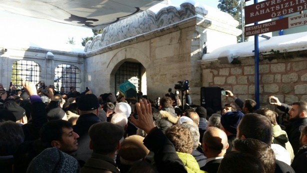 Foto - Hasan Karakaya ağabeyimiz son yolculuğuna uğurlandı