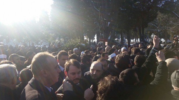 Foto - Hasan Karakaya ağabeyimiz son yolculuğuna uğurlandı