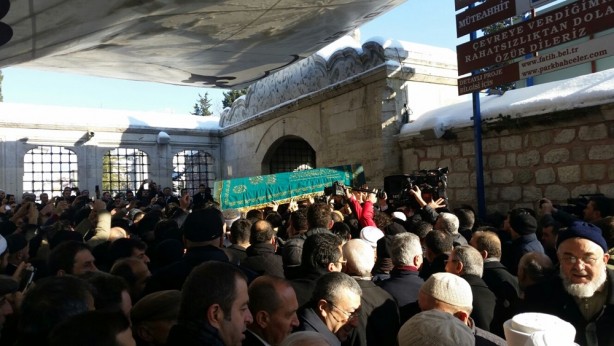 Foto - Hasan Karakaya ağabeyimiz son yolculuğuna uğurlandı