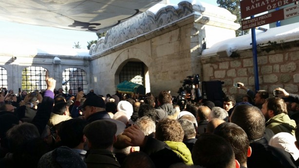 Foto - Hasan Karakaya ağabeyimiz son yolculuğuna uğurlandı