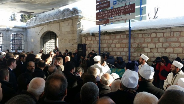 Foto - Hasan Karakaya ağabeyimiz son yolculuğuna uğurlandı