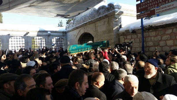 Foto - Hasan Karakaya ağabeyimiz son yolculuğuna uğurlandı