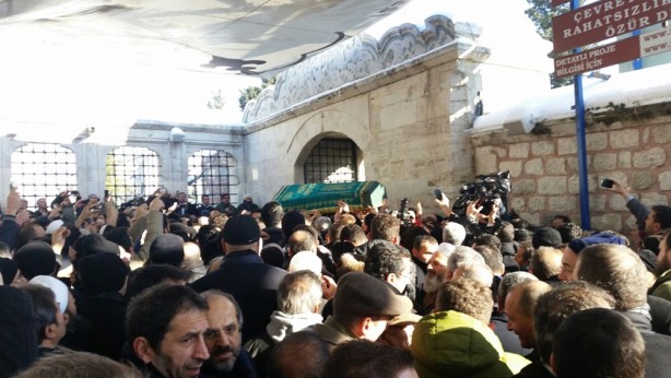 Foto - Hasan Karakaya ağabeyimiz son yolculuğuna uğurlandı